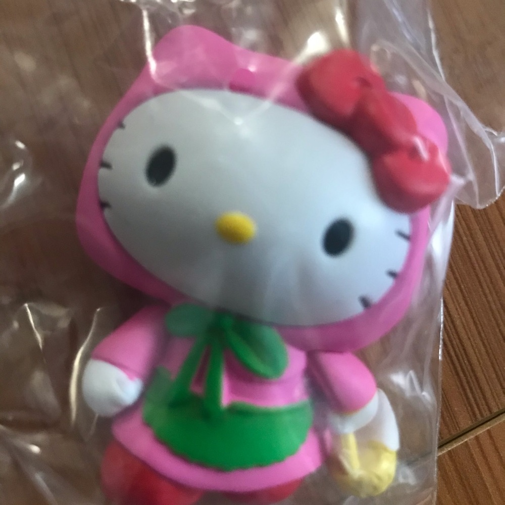 Full set Hello Kitty Mini Collectible Figures - Picture 6 of 8